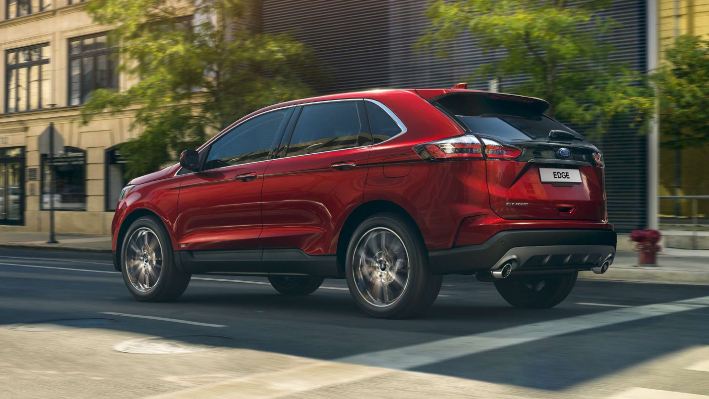 Ford <b>Edge Titanium</b>