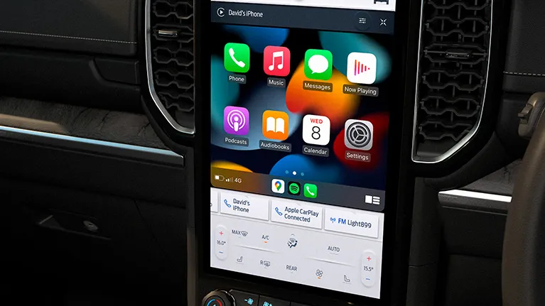 <p>Apple CarPlay®1.2 ou Android Auto™2.3</p>
